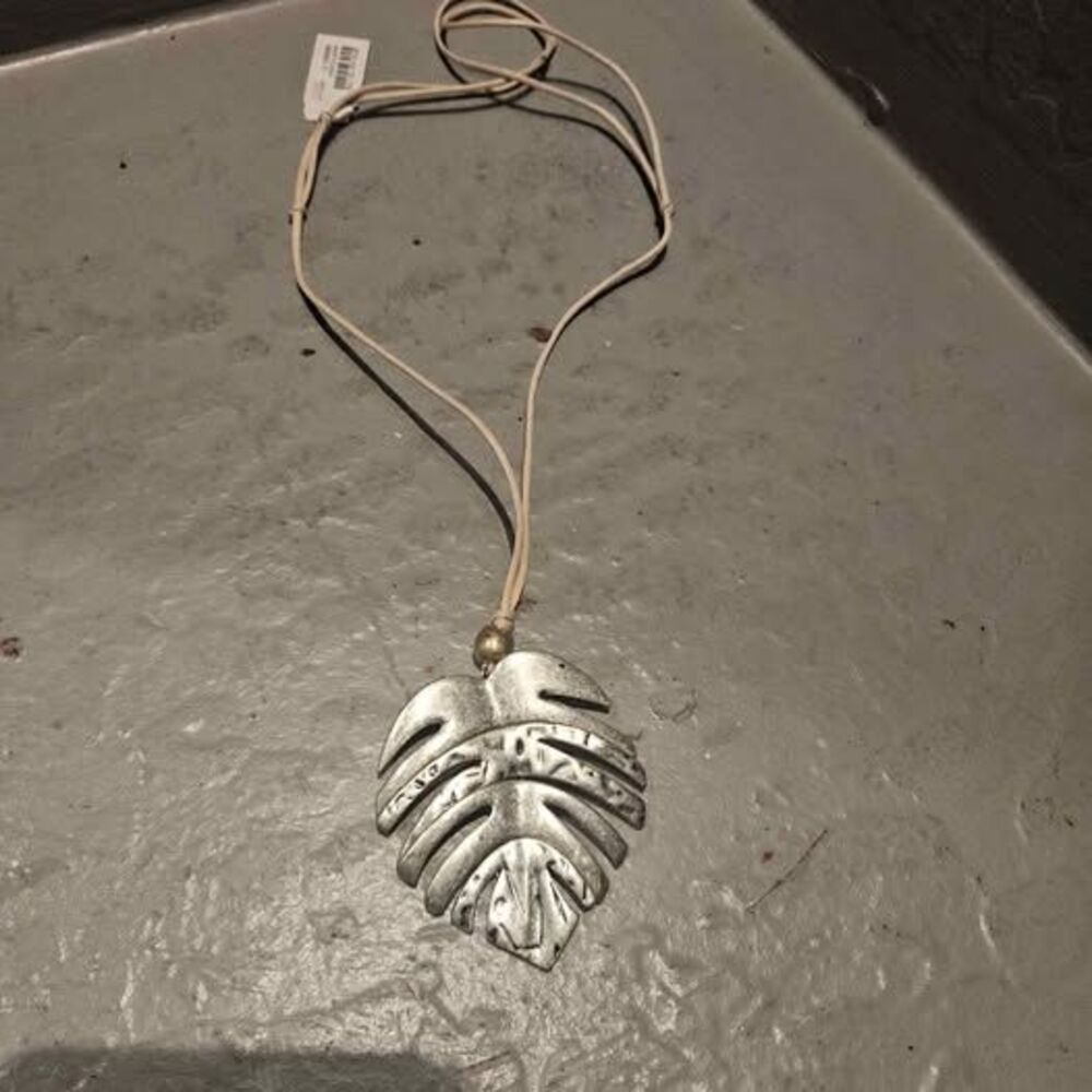 J.Jill ~ NEW Leaf Pendant ~ NWT